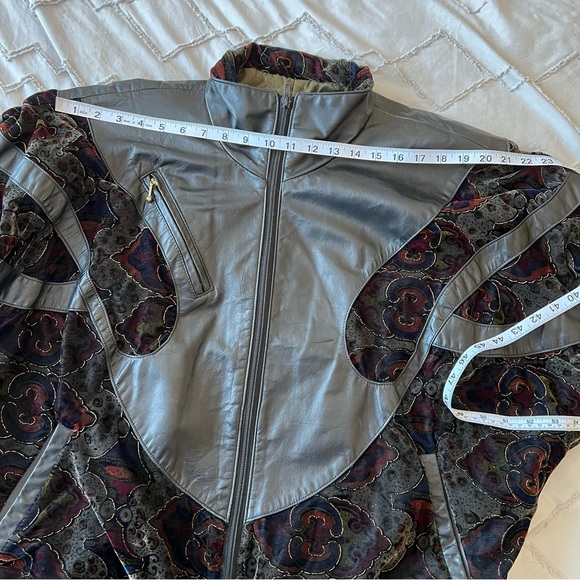 vintage velvet patch leather bomber jacket - Picture 14 of 15